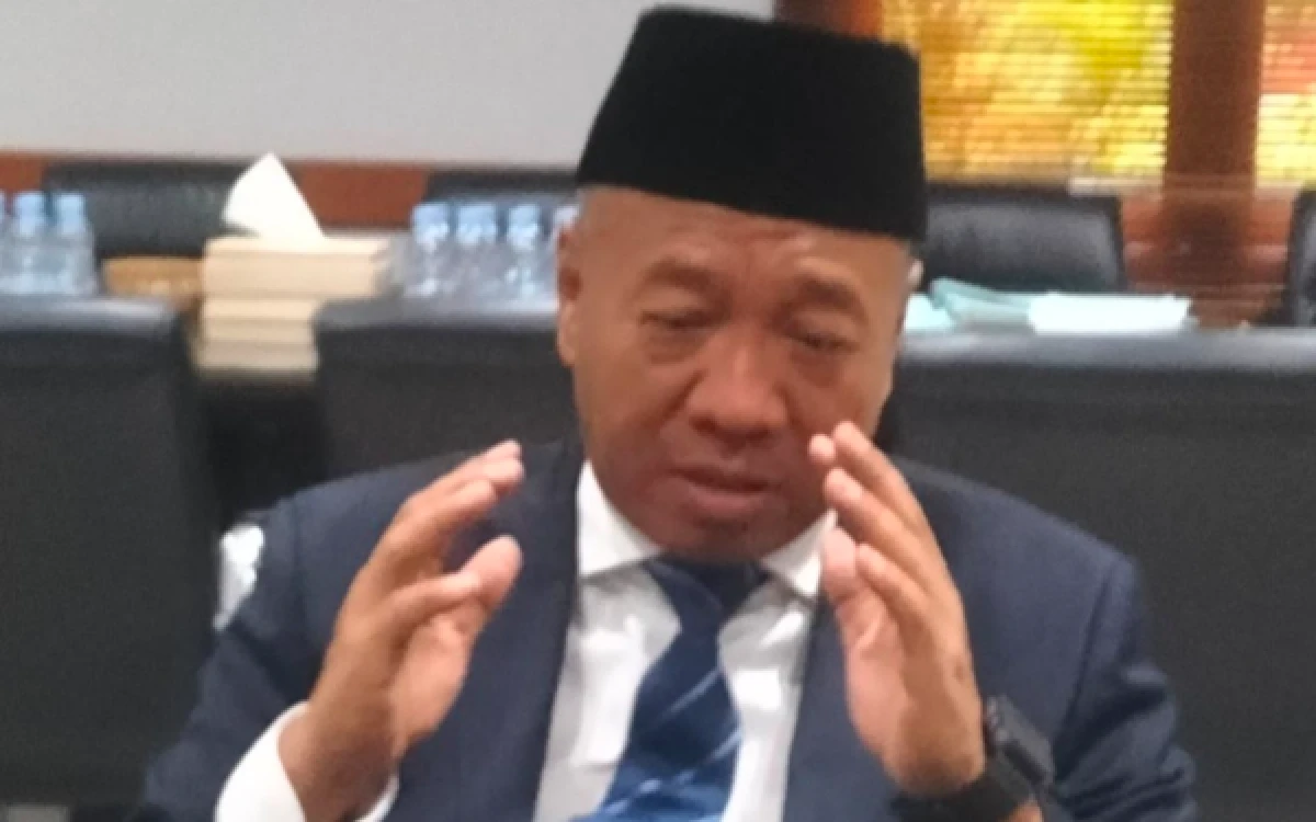 Thumbnail Berita - Tak Mau Kalah! Ketika Kejagung Pamer Rp11,4 Triliun Depan Prabowo, KPK OTT Bupati Tulungagung saat Jumat Keramat