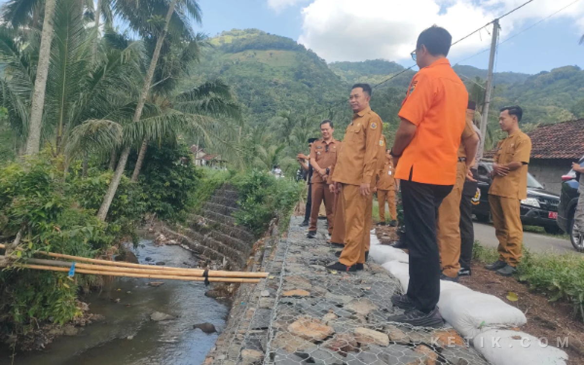 Thumbnail Berita - Banjir Wonoboyo Jadi Alarm, Pemkab Bondowoso Bangun Sistem Penanganan Bencana Terintegrasi