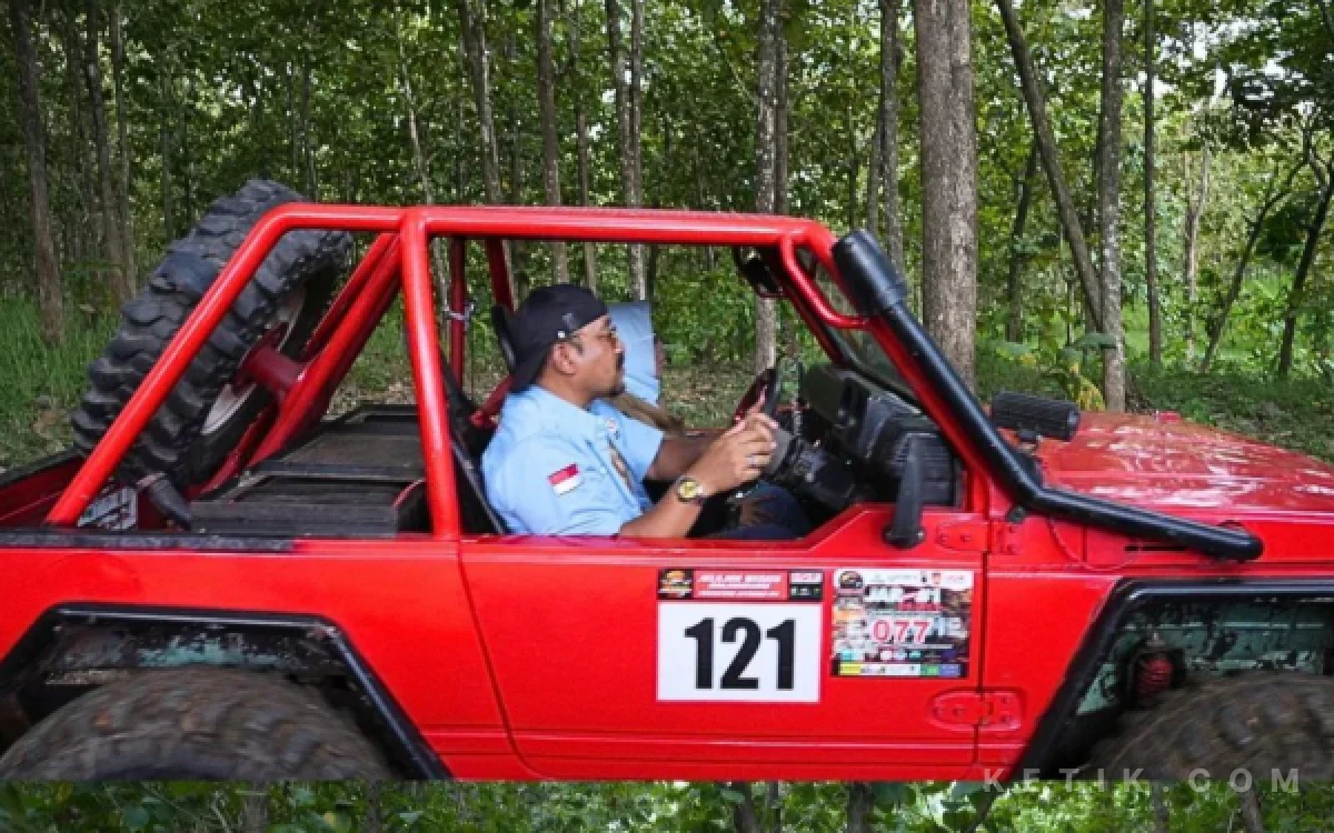 Bupati Anom Widiyantoro Apresiasi Pengembangan Wisata Alam Desa Penggarit Pemalang