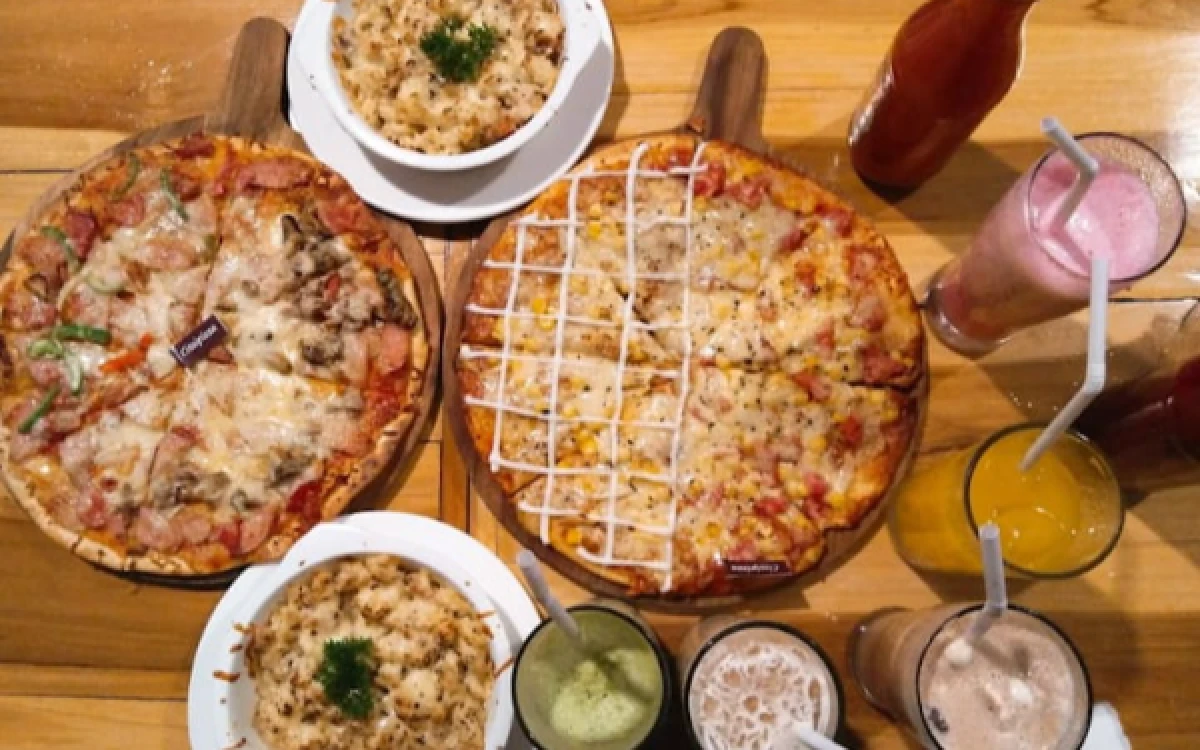Thumbnail Berita - Menikmati Pizza Ala Italia di Cissipizza Malang, Tempat Nongkrong Baru Favorit Pecinta Kuliner