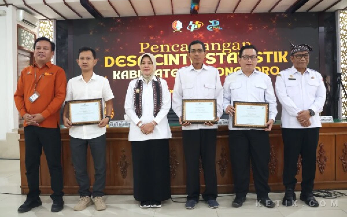 Thumbnail Berita - Bojonegoro Kini Miliki 16 Desa Cantik, Tiga Desa Resmi Terima Penghargaan di 2026