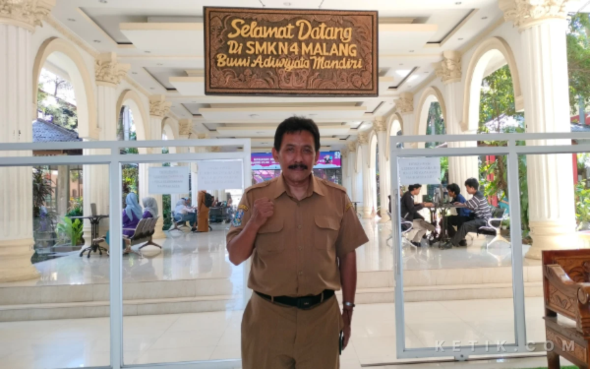 Thumbnail Berita - Belajar dari Dunia Nyata, Konsep Teaching Factory Diterapkan di SMKN 4 Malang