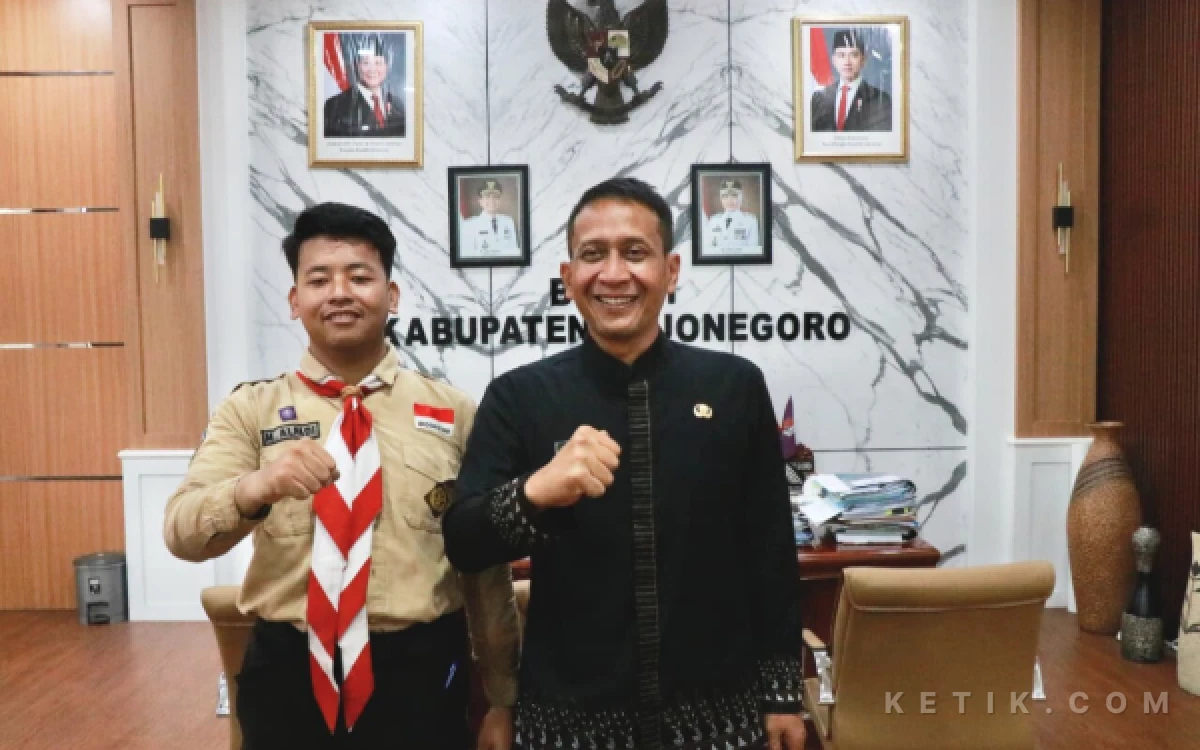 Thumbnail Berita - Jalan Kaki Keliling Indonesia, Pemuda Pramuka Asal Baturaja Singgah di Bojonegoro