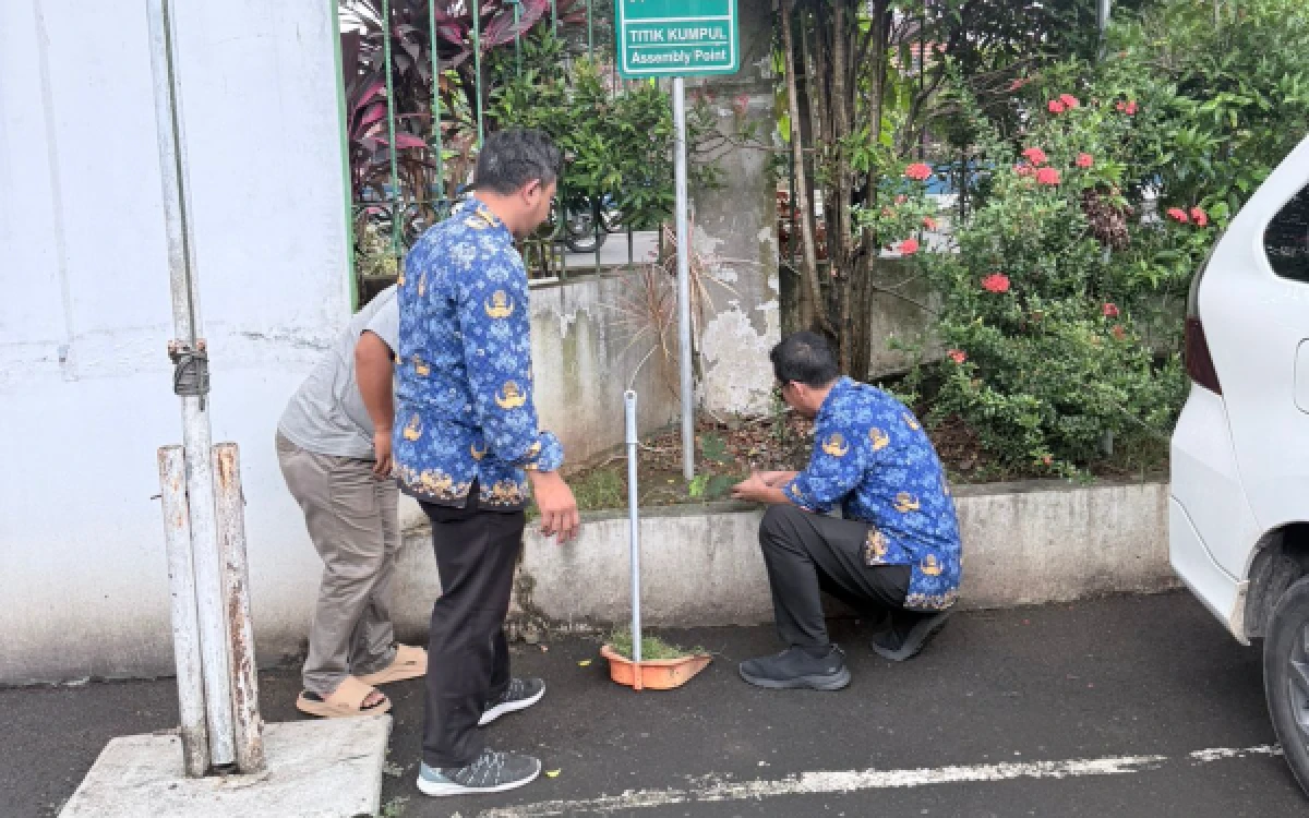 Thumbnail Berita - Dinkes Lebak Konsisten Terapkan “Jumat Bersih ASRI”, Perkuat Budaya Hidup Sehat