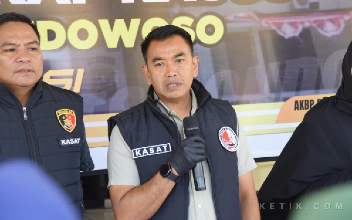 Thumbnail Berita - Jaringan Narkoba di Bondowoso Terkuak, Polisi Amankan 5 Tersangka dan Barang Bukti
