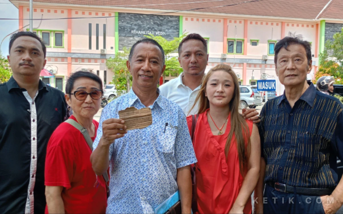 Thumbnail Berita - Minta Rujukan ke RS Lain Terkendala Izin, Keluarga Pasien Rehabilitasi di Cilacap Gandeng Pengacara