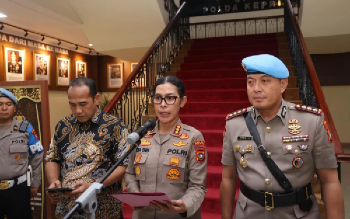 Thumbnail Berita - Aniaya Junior, 4 Anggota Polda Kepri Dipecat