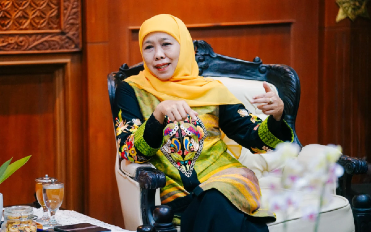 Thumbnail Berita - Plt Kadis ESDM Jatim Ditunjuk,  Gubernur Khofifah Tegaskan Hormati Proses Hukum dan Jamin Layanan Publik Tetap Optimal