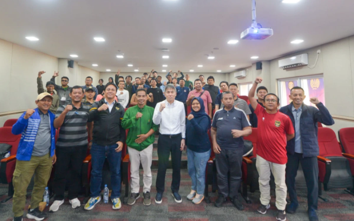 Puluhan Wartawan Antusias Ikuti Workshop Laws of The Game yang Digelar PSSI di Unesa