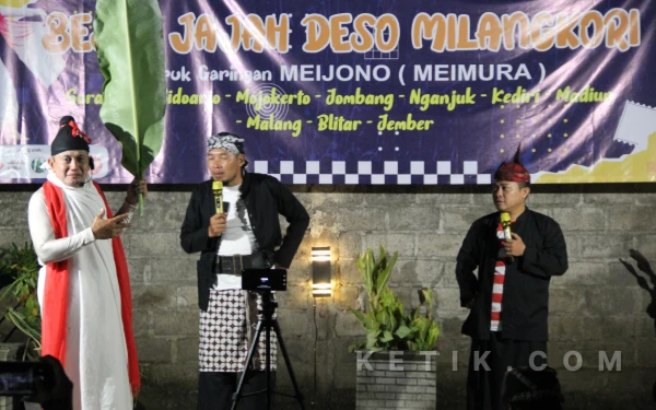 Thumbnail Berita - [FOTO] Seniman Ludruk Meimura Bawa Besutan Pulang Kampung ke Jombang