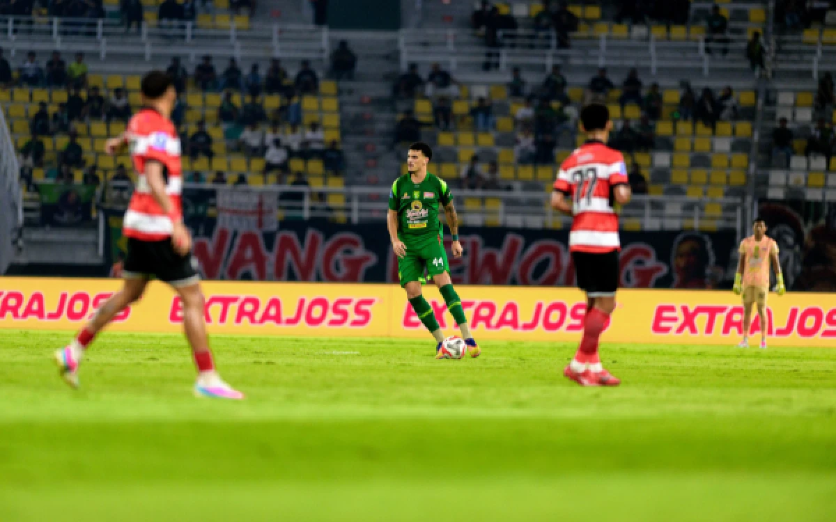 Thumbnail Berita - Malut vs Persebaya, Bernardo Waspadai Kualitas Individu Laskar Kie Raha