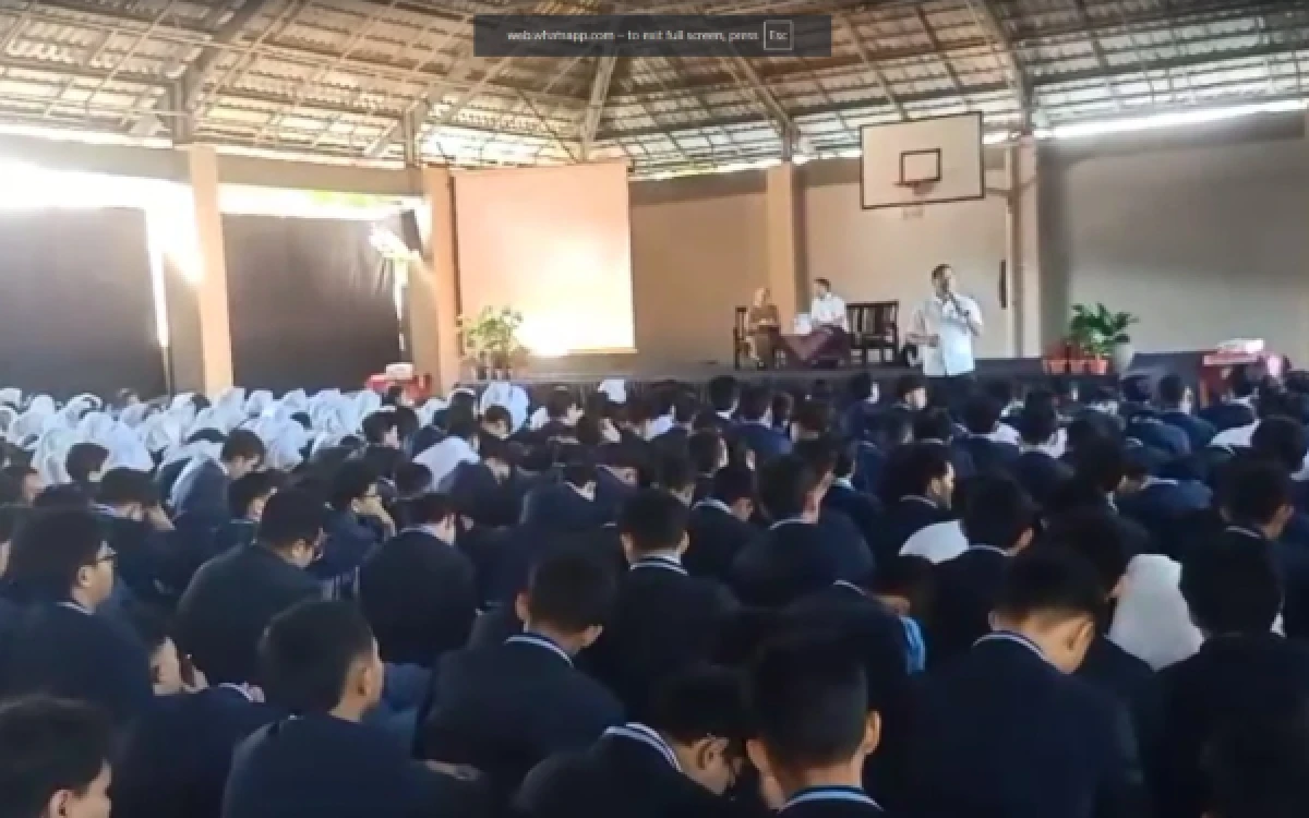 Polresta Malang Kota Sambangi SMAN 8, Edukasi Siswa Bahaya Kejahatan Siber dan Judol