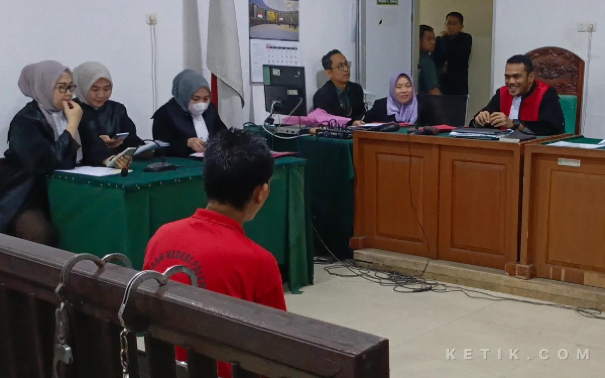 Thumbnail Berita - Pengedar Sabu 16,84 Gram Dituntut Jaksa 8 Tahun Penjara di PN Palembang