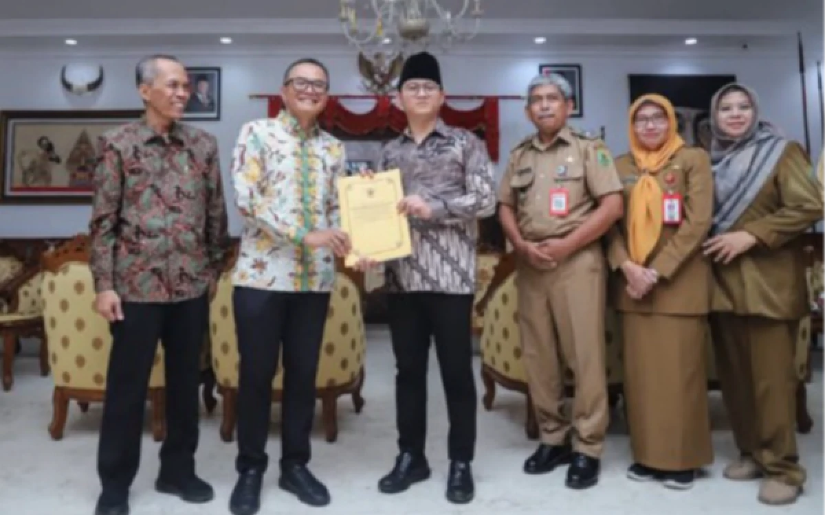 Thumbnail Berita - Pemkab Trenggalek Teken Akta Pembiayaan dengan PT SMI Senilai Rp70 Miliar, Berikut Peruntukannya