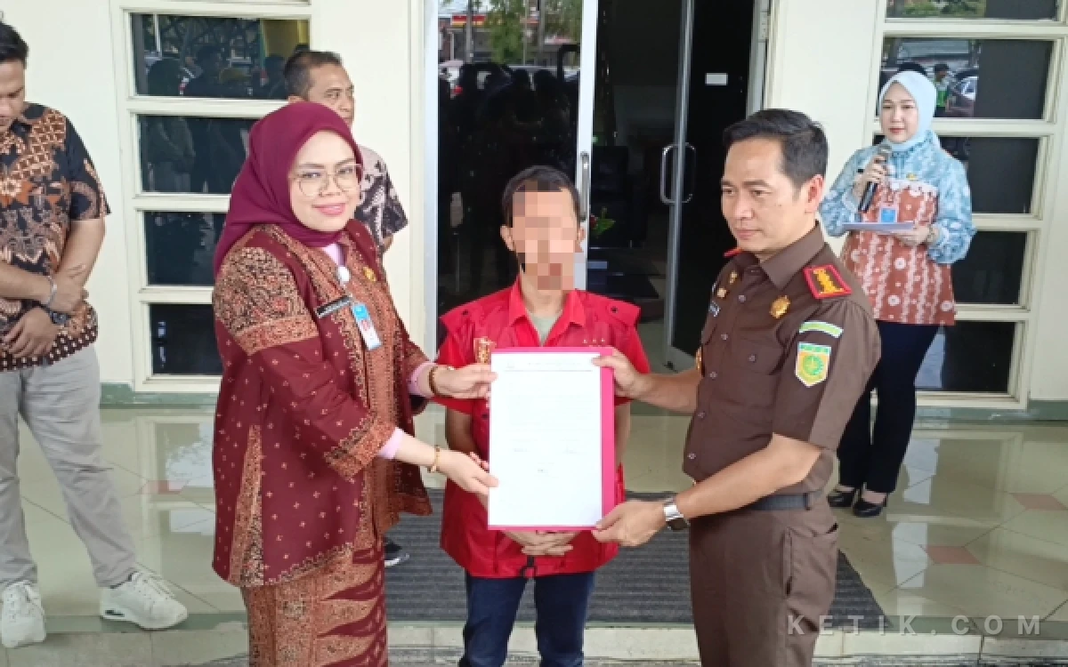 Thumbnail Berita - Plea Bargain Mulai Diterapkan di Palembang, Terpidana Penggelapan Jalani Hukuman Kerja Sosial di RSUD Bari