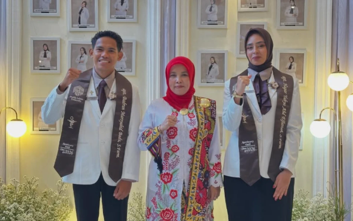 Dari Tanah Rantau ke Pengabdian: Lulusan Apoteker UIN Malang Siap Kembali Membangun Daerah