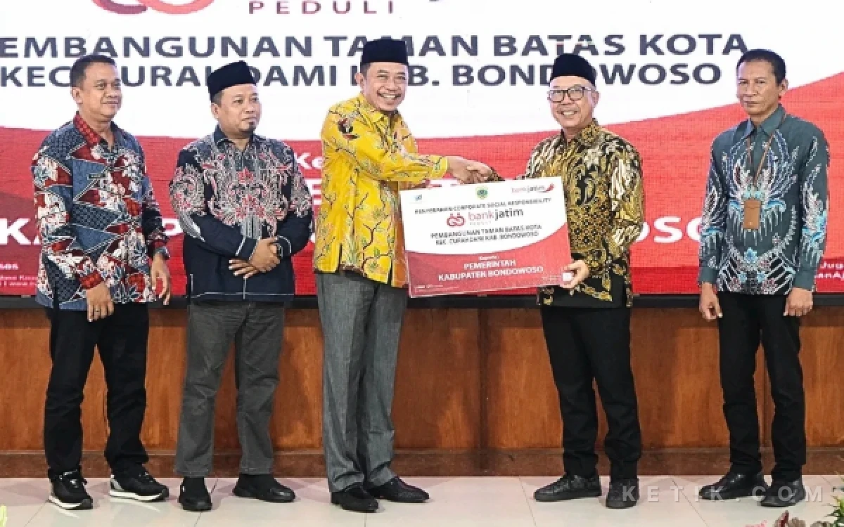 Thumbnail Berita - CSR Bank Jatim Hadirkan Taman Batas Kota Bernuansa Budaya di Curahdami Bondowoso