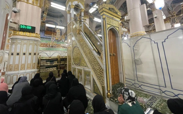 Thumbnail Berita - Waspada! Modus Penipuan Akses Raudhah Kian Marak, Jemaah Diminta Tak Klik Link Asing