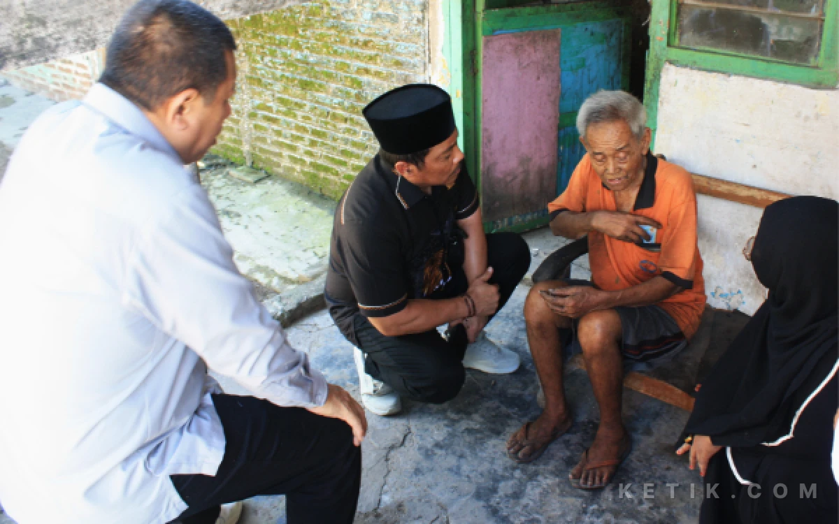 Thumbnail Berita - Anggota DPRD Sidoarjo Sidak 80 KK Warga Miskin Ekstrem di Porong