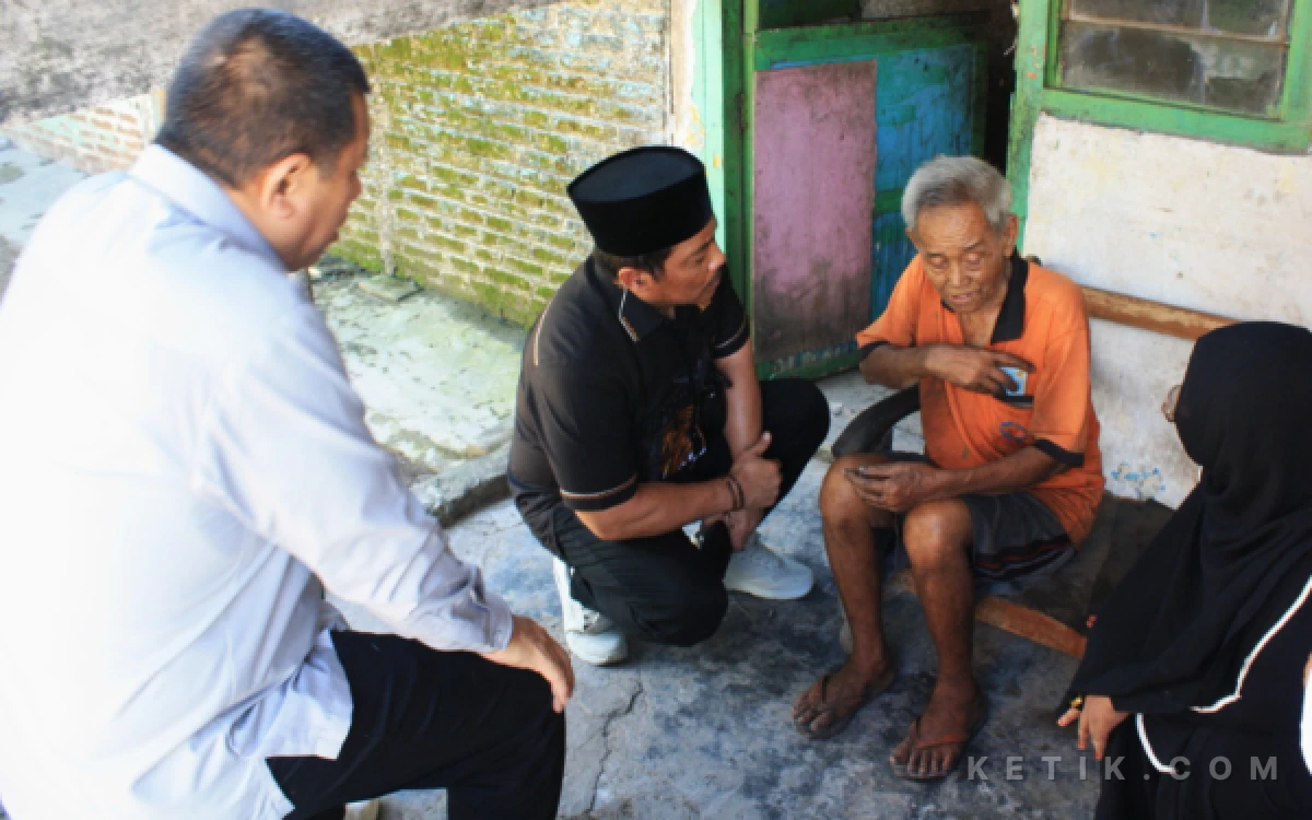 Thumbnail Berita - Anggota DPRD Sidoarjo Sidak 80 KK Warga Miskin Ekstrem di Porong