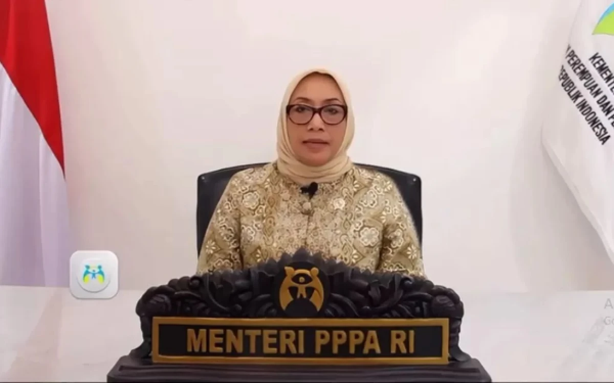 Thumbnail Berita - Menteri Arifah Fauzi Minta Maaf Soal Usul Gerbong KRL Wanita Dipindah ke Tengah