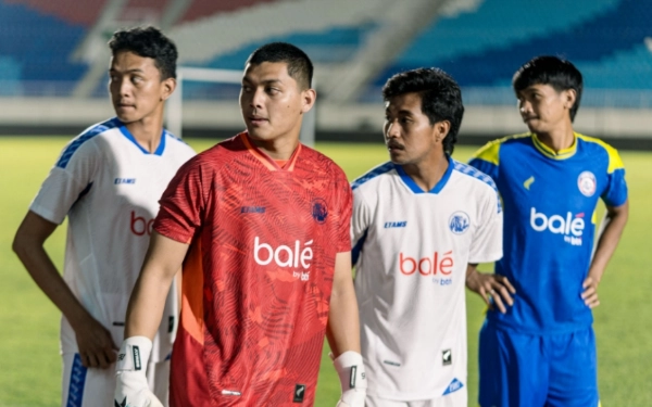 Thumbnail Jersey Anyar Arema FC Meluncur, Langsung Dipakai di Piala Presiden 2025