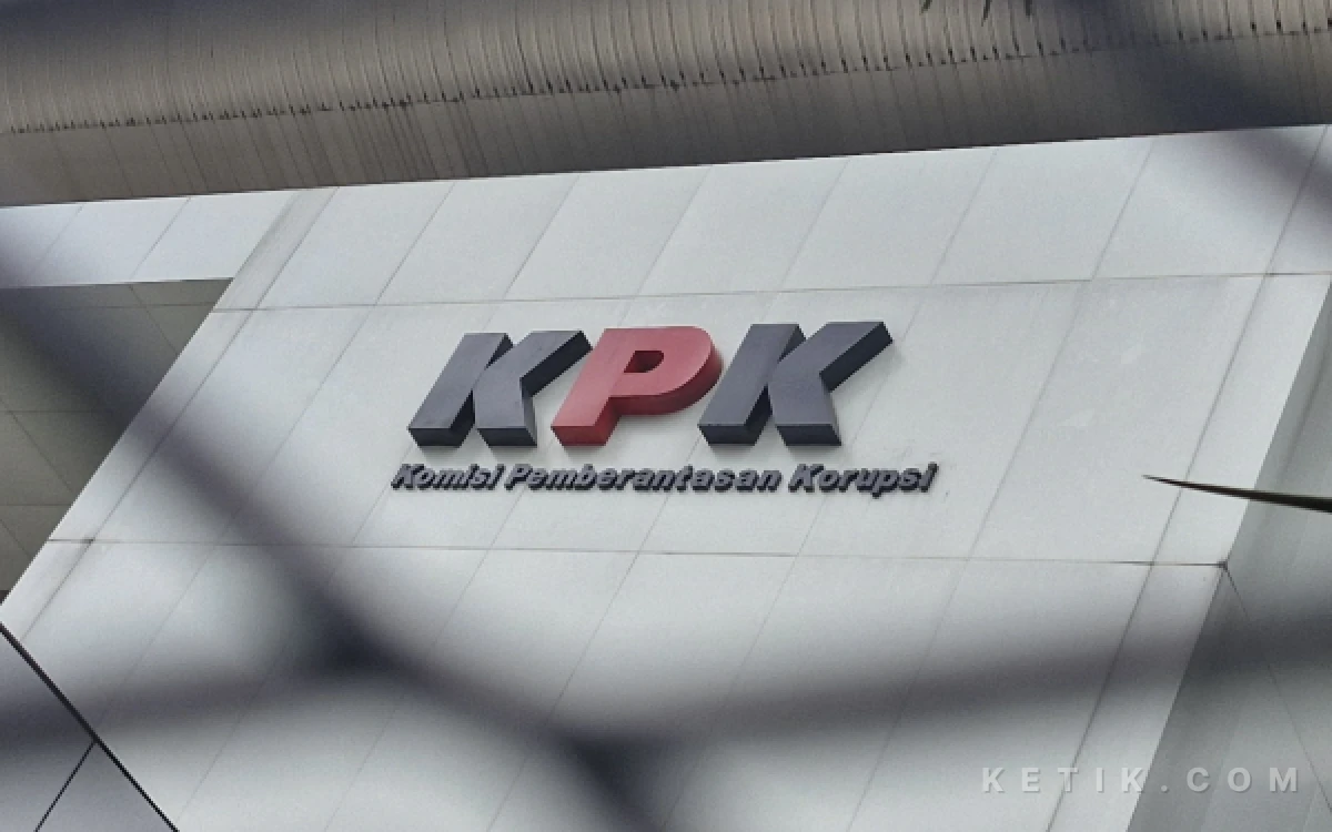 Breaking News! Bupati Gatut Sunu Wibowo Terjaring OTT KPK di Tulungagung