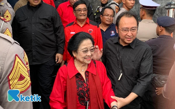 Thumbnail Berita - Resmi! Megawati Kembali Jadi Ketum PDIP Periode 2025-2030