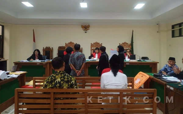 Thumbnail Berita - Dari Proyek "Salah Kamar" hingga Titipan Politik, Kesaksian Pokdarwis: Ada Pesan  “Ewangi Ibu” Tiap Dana Cair