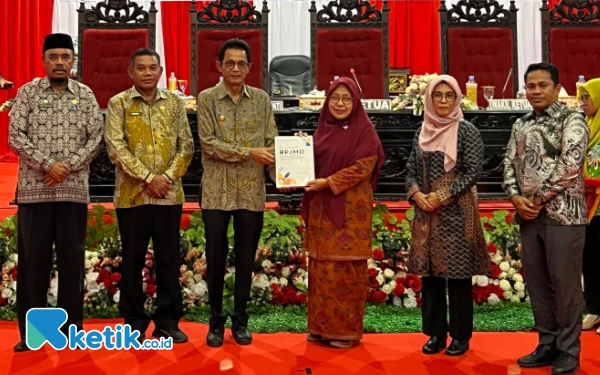 Thumbnail DPRD Terima Dokumen Ranwal RPJMD Halmahera Selatan 2025-2029