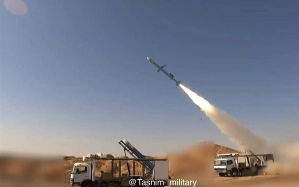 Thumbnail Berita - Serang Pangkalan Militer AS di Kuwait, Iran Klaim Lukai 100 Tentara Amerika