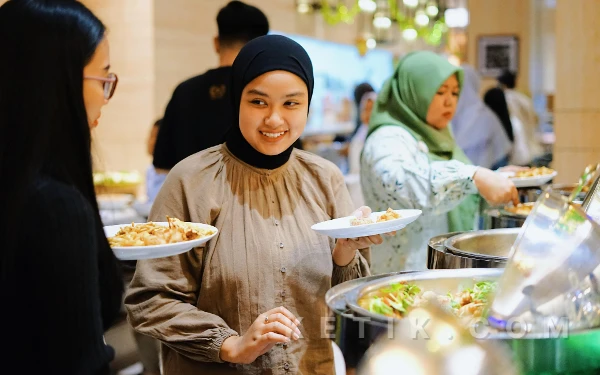 Thumbnail Berita - Ada yang Cuma 11 Jam, Kok Bisa? Ini Daftar Negara dengan Puasa Terlama dan Tersingkat 2026