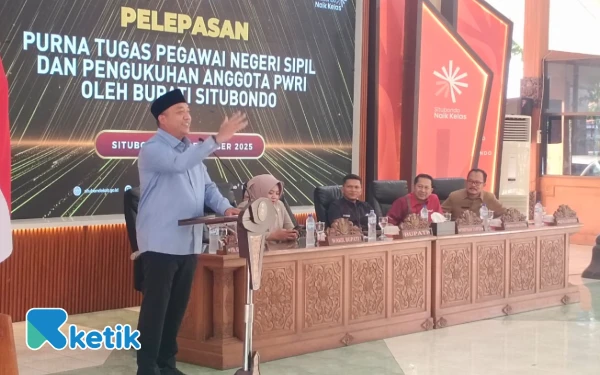 Thumbnail Berita - Pemkab Situbondo Lepas 140 ASN Purna Tugas dan Kukuhkan Anggota PWRI