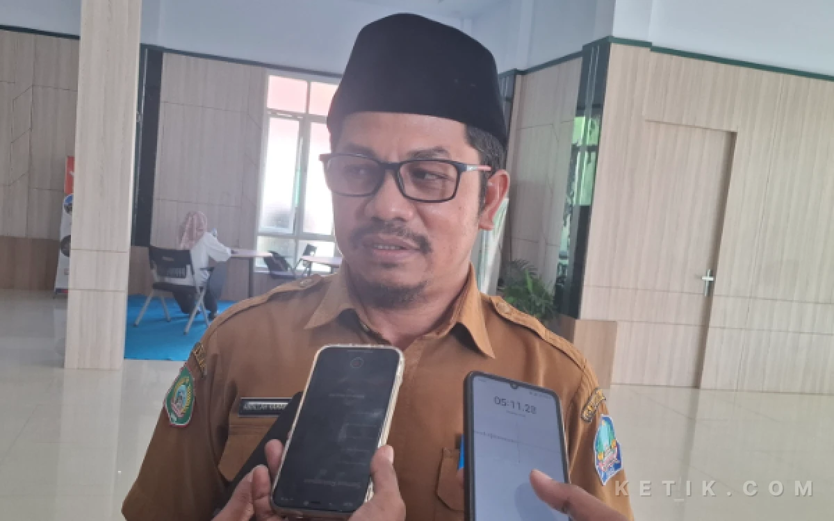 Thumbnail Berita - Ditanya Hambatan Serius Pemda Halsel, Jawaban Sekda Bikin Wartawan Pecah Tawa
