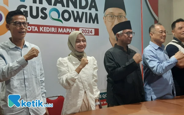 Thumbnail Quick Count Unggul 57 Persen, Vinanda - Gus Qowim Ajak Warga Bangun Kota Kediri