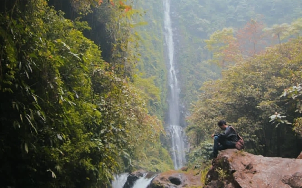 Thumbnail Coban Cinde, Pesona Wisata Air Terjun Tersembunyi di Kabupaten Malang