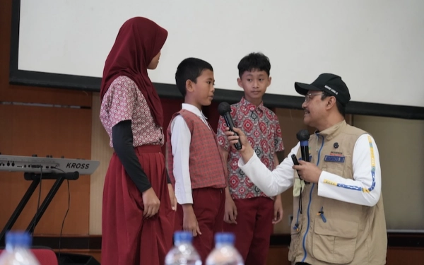 Thumbnail Berita - Makassar Siapkan Dua Lokasi Sekolah Rakyat, Gus Ipul Tekankan Generasi Tangguh