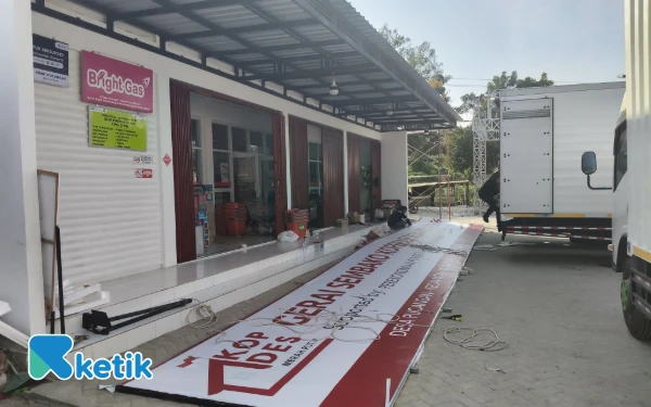 Thumbnail Berita - Insiden Dibongkarnya Koperasi Desa Merah Putih di Tuban Sehari Setelah Diresmikan Prabowo, Murni Kesalahan Kades