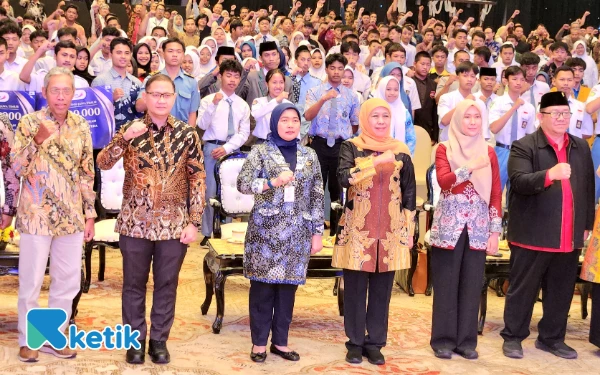 Thumbnail ALHAMDULILLAH! 48 Ribu Siswa Prasejahtera Dapat Bantuan Biaya Pendidikan, Jadi Ikhtiar Gubernur Khofifah Stop Anak Putus Sekolah