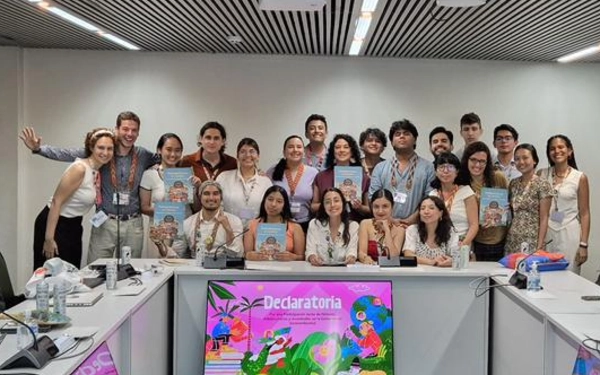 Thumbnail Gelombang Perubahan dari Pesisir, Kisah Aktivis Muda Indonesia Guncang Forum Iklim Dunia