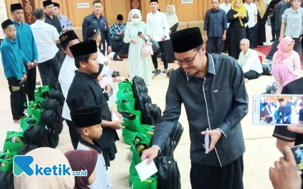 Thumbnail Ketua DPRD Sidoarjo Abdillah Nasih: Terima Kasih Sahabat Media Telah Dampingi Kinerja Dewan