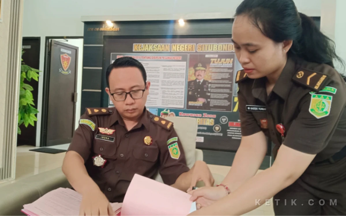 Thumbnail Berita - Kasi Pidum Kejari Situbondo: Perkara Ribuan Liter BBM Ilegal Siap Disidangkan