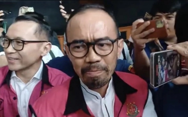 Thumbnail Berita - Tak Nikmati Uang Hasil Korupsi, Hakim Vonis 9 Tahun Penjara untuk Eks Bos Pertamina Patra Niaga Riva Siahaan