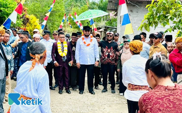 Thumbnail Berita - Bassam Kasuba Resmikan Gereja di Gane Barat