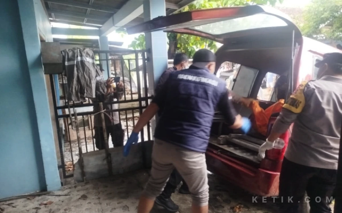 Thumbnail Berita - Lansia Pacitan Ditemukan Tewas di Rumah Sendiri, Awalnya Warga Endus Bau Menyengat