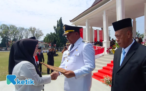 Thumbnail Berita - 451 WBP Rutan Situbondo Dapat Remisi Kemerdekaan, 10 Orang Langsung Bebas