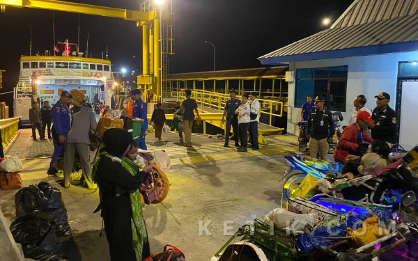 Perdana,  331 Penumpang Mudik Gratis Pemprov Jatim Diberangkatkan dari Pelabuhan Jangkar Situbondo