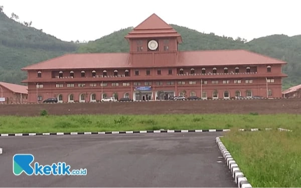 Thumbnail Berita - Presiden Prabowo Resmikan SMA Taruna Nusantara Hari Ini: Simak 6 Lokasi Kampusnya, Ada yang di Malang!