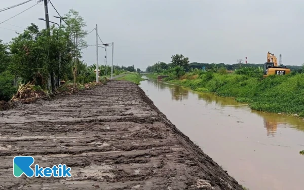 Thumbnail Berita - Cegah Banjir di Sidoarjo, Bupati Subandi: Gencarkan Terus Normalisasi Sungai