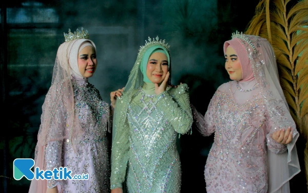 Thumbnail Berita - Lomba Rias Pengantin Warnai Peringatan Hardiknas di SMAN 1 Gondangwetan